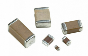 Condensatore ceramico SMD 560 pF 100V STRISCIA DA 25PZ