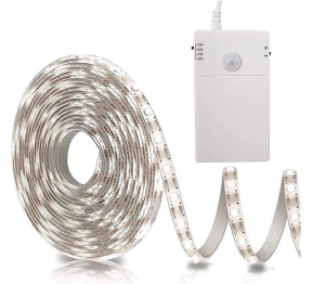 STRISCIA LED CON SENSORE DI MOVIMENTO PIR   CAVO 1MT 3xAAA 4,5V