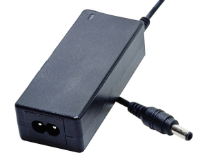 ALIMENTATORE SWITCHING 12V 3A SPINOTTO 5,5X3mm MY SKY HD