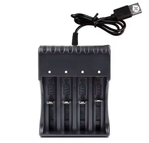 CARICABATTERIE USB 4 SLOT 18650 18500 18350 16340 14500 26650 TORCIA LITIO 3,7V