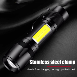 TORCIA RICARICABILE LED CON FOCUS IN METALLO NERA